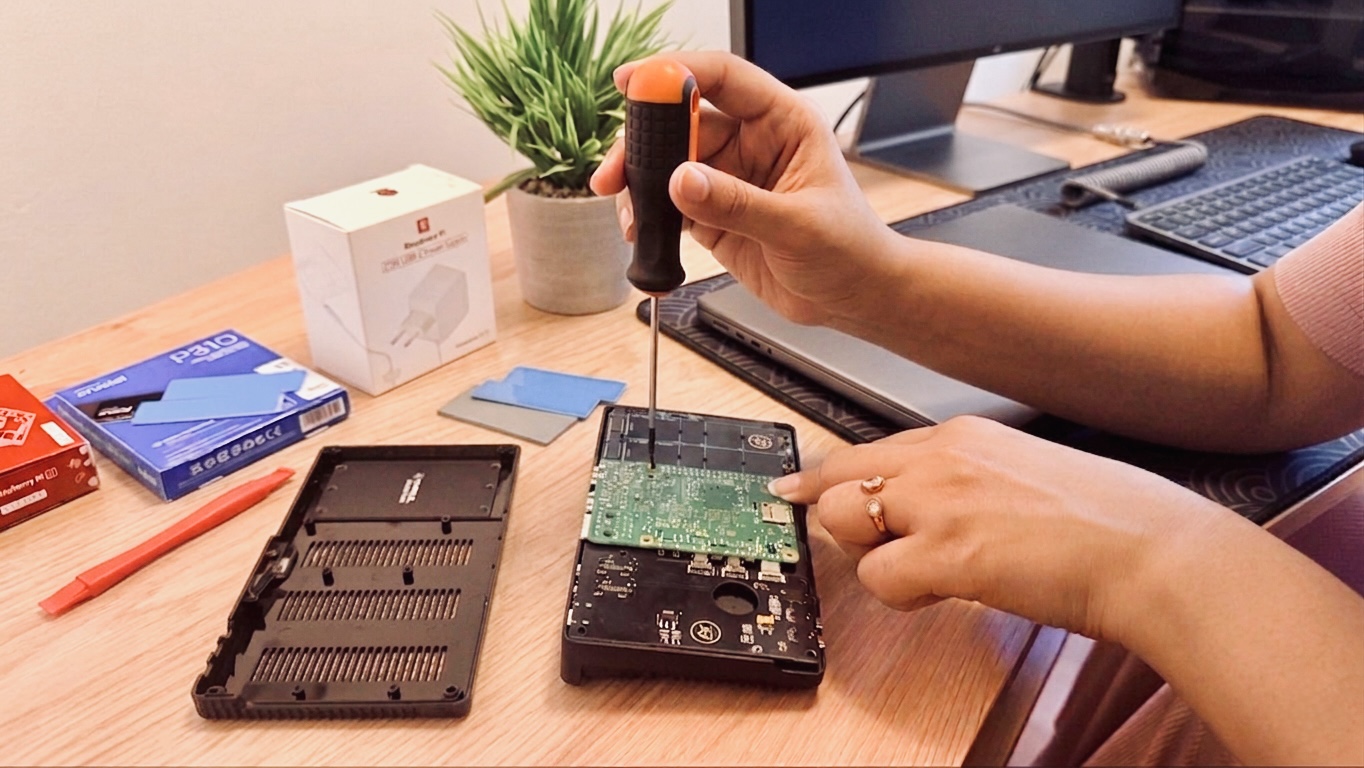 Raspberry Pi 5 in Argon ONE V5 case